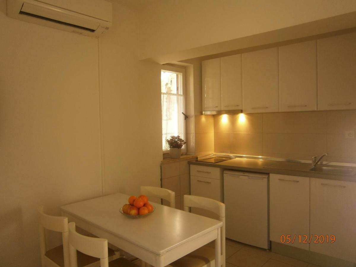 Apartments Sea And Sun ラバック エクステリア 写真
